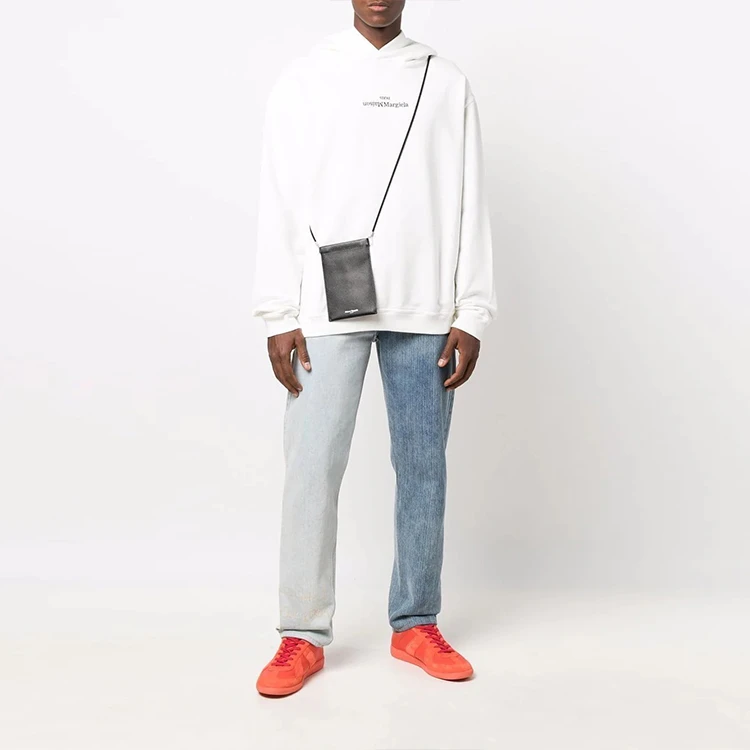 商品[国内直发] MAISON MARGIELA|梅森马吉拉 FW21 倒置Logo刺绣长袖连帽卫衣 男款 白色,价格¥5079,第3张图片详细描述