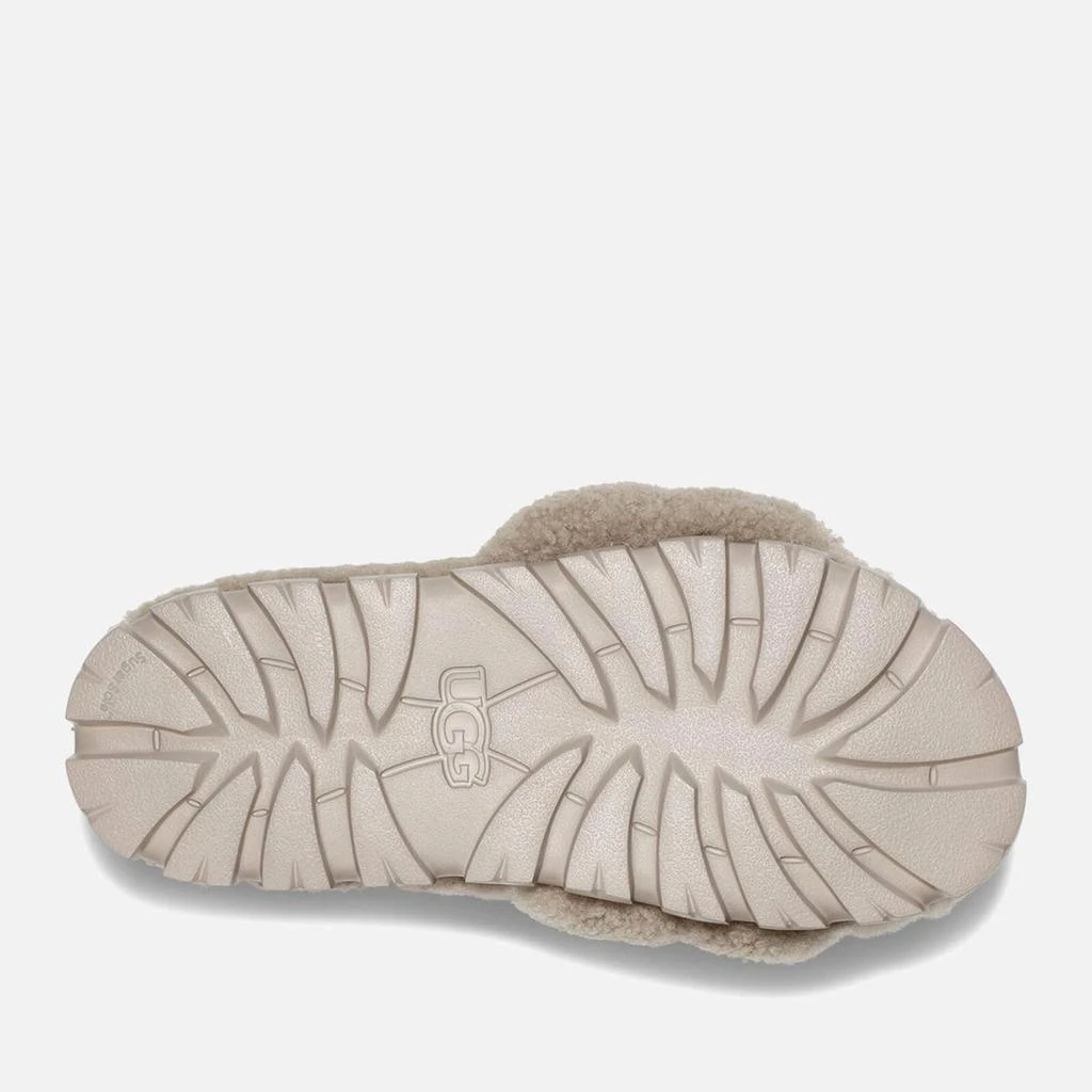 UGG Cozetta Curly Sheepskin Slippers 商品