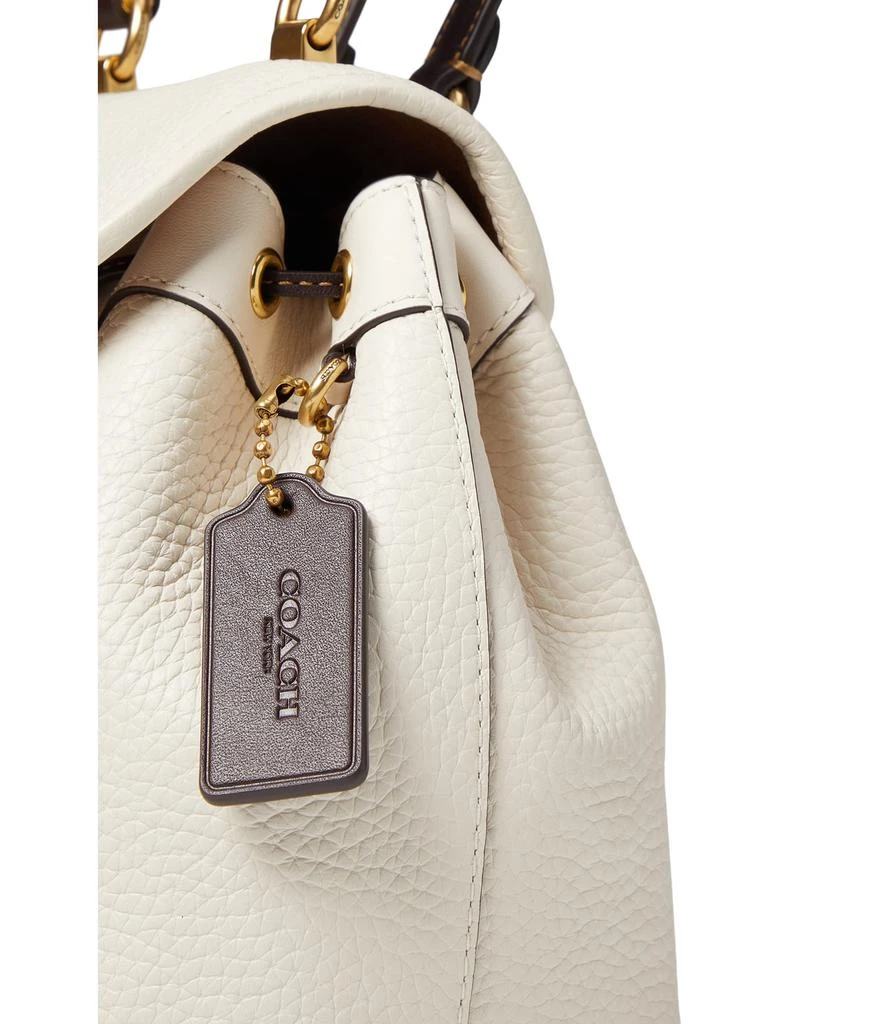 商品Coach|蔻驰Riya 21柔软荔枝纹皮革背包,价格¥2983,第4张图片详细描述