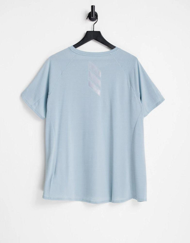 商品Adidas|adidas Running Plus Runner t-shirt in blue,价格¥168,第2张图片详细描述