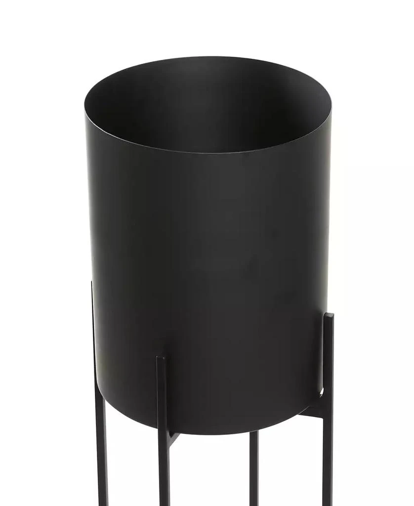 商品Rosemary Lane|Black Metal Indoor Outdoor Planter with Removable Stand Set of 2,价格¥1090,第4张图片详细描述