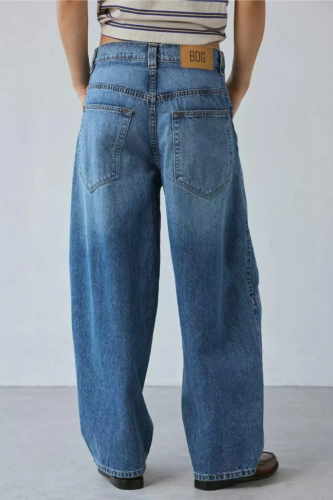 商品BDG|BDG Rih Extreme Barrel Mid-Rise Jean,价格¥543,第2张图片详细描述