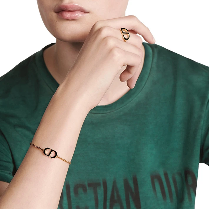 Dior/迪奥 23年新款 PETIT CD女士金色饰面金属黑色涂漆装饰手链 商品