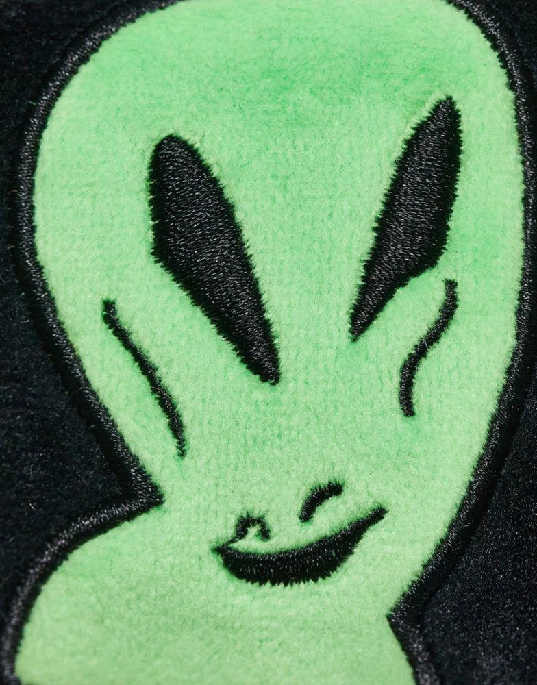 商品Rip N Dip|RIPNDIP we out here fuzzy dice in black with embroidered aliens,价格¥77,第2张图片详细描述