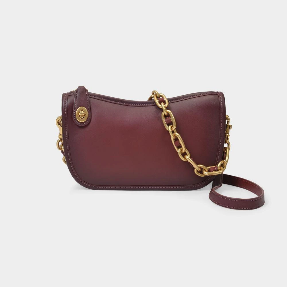 商品Coach|Swing Chain in Burgundy Leather,价格¥3645,第1张图片