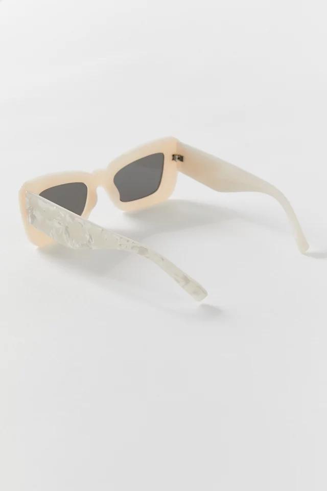 商品Urban Outfitters|Kittie Angled Rectangle Sunglasses,价格¥74,第6张图片详细描述