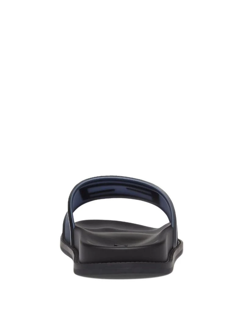 商品Fendi|Baguette slides,价格¥1773,第3张图片详细描述