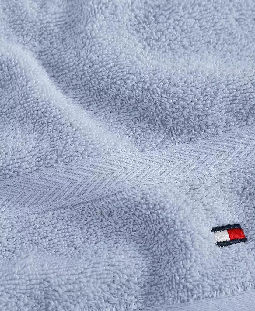 商品Tommy Hilfiger|Modern American Solid Cotton Washcloth, 13" x 13",价格¥38,第5张图片详细描述