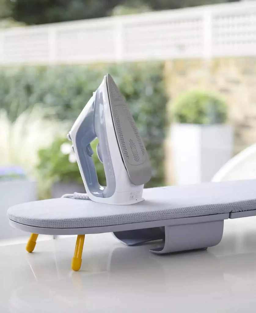 商品Joseph Joseph|Pocket Folding Table-Top Ironing Board,价格¥673,第4张图片详细描述