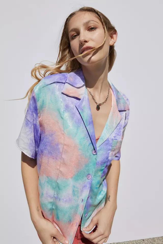 商品Urban Outfitters|Urban Renewal Remnants Silky Tie-Dye Button-Down Shirt,价格¥222,第5张图片详细描述