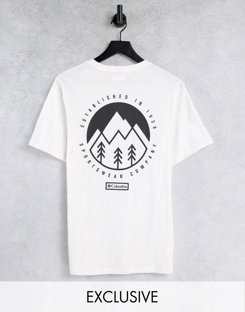 商品Columbia|Columbia Tillamook t-shirt in white Exclusive at ASOS,价格¥145,第1张图片