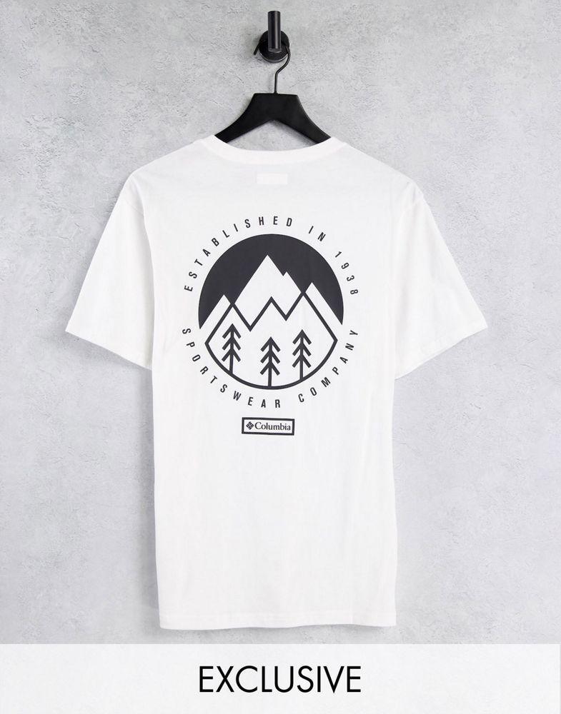 商品Columbia|Columbia Tillamook t-shirt in white Exclusive at ASOS,价格¥146,第1张图片