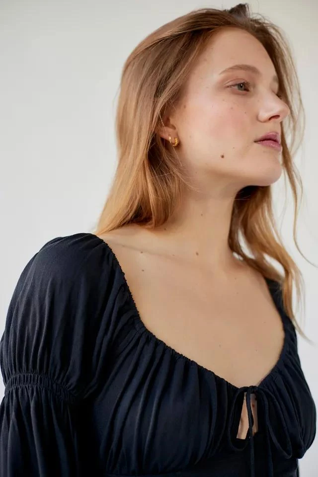 商品Urban Outfitters|UO Elowen Puff Sleeve Blouse,价格¥38,第3张图片详细描述