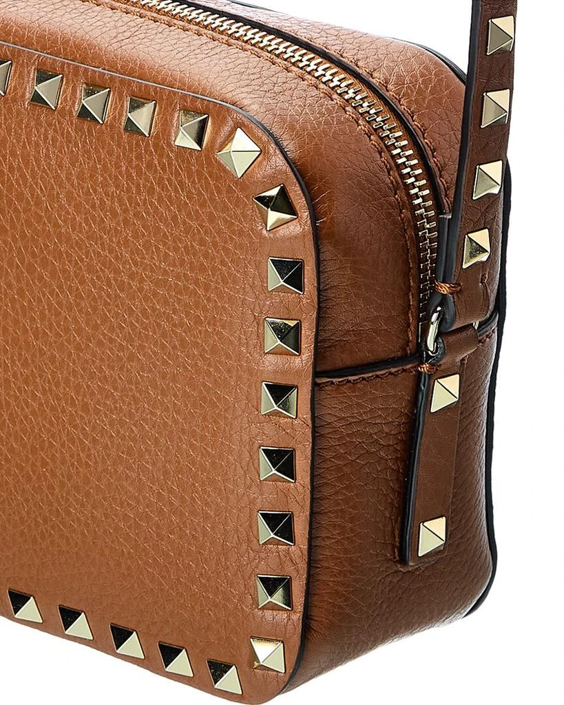 商品Valentino|Valentino Rockstud Grainy Leather Camera Bag,价格¥7860,第3张图片详细描述
