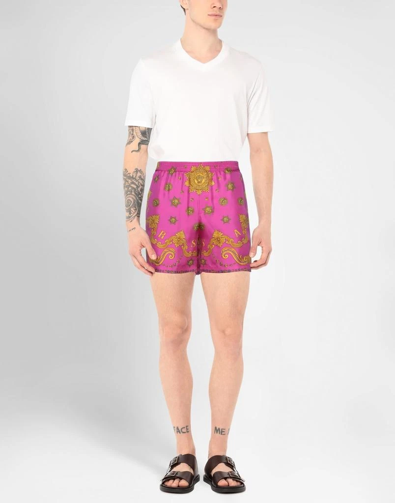 商品Versace|Shorts & Bermuda,价格¥2731,第2张图片详细描述