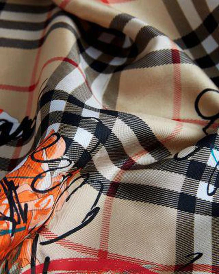 商品Burberry|Floral Scribble Silk Scarf,价格¥1881,第5张图片详细描述