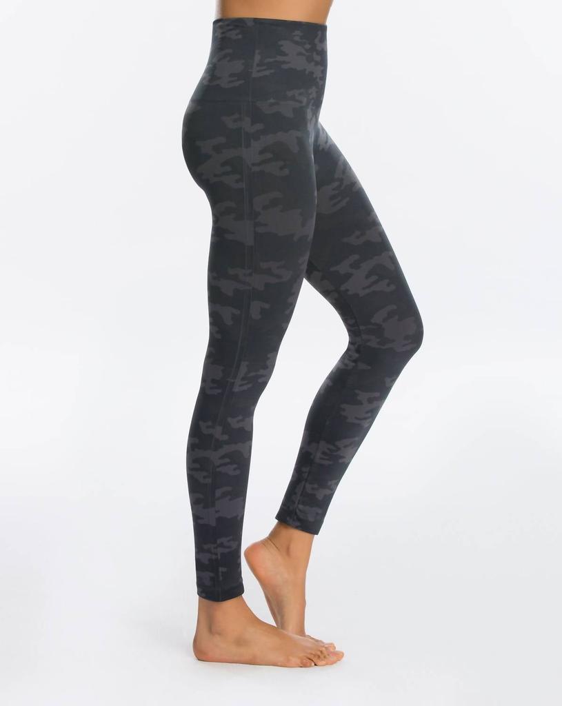 Look At Me Now Seamless Leggings In Black Camo商品第1张图片规格展示