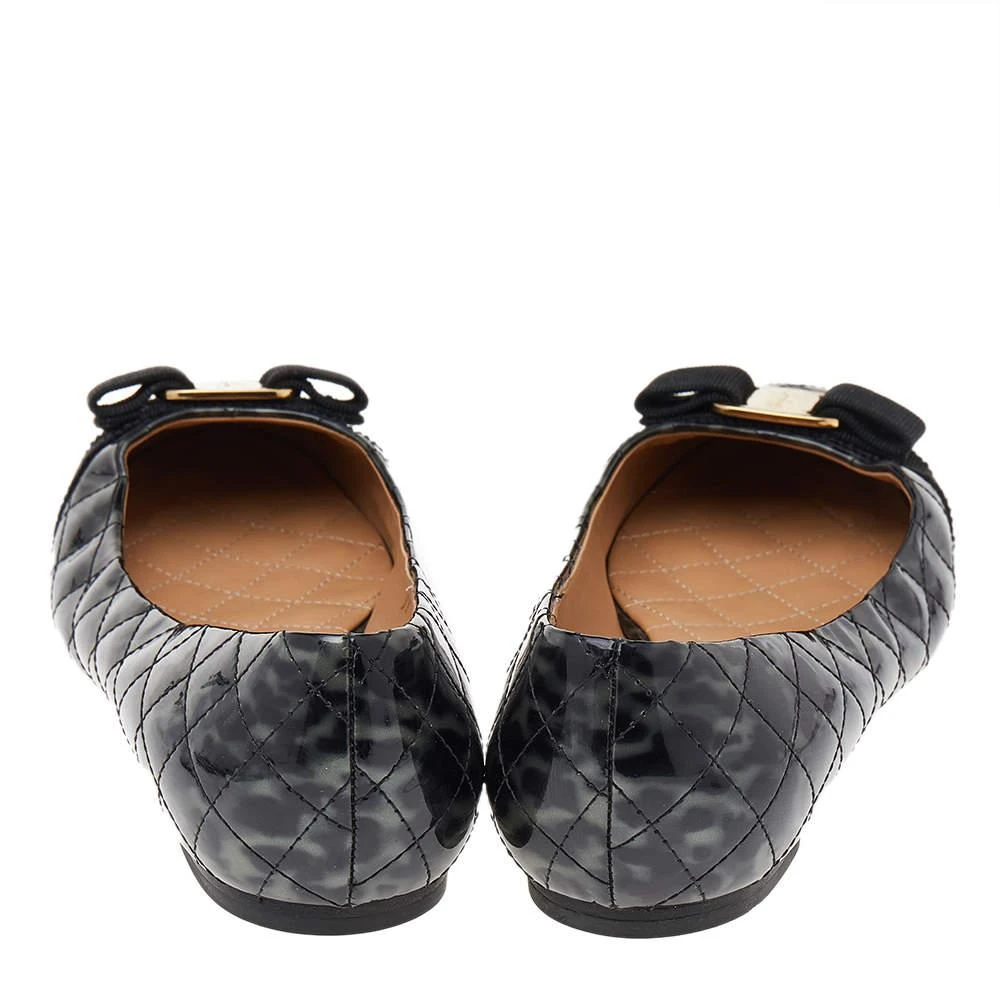 商品[二手商品] Salvatore Ferragamo|Salvatore Ferragamo Black Quilted Patent Leather Vara Bow Ballet Flats Size 40,价格¥3032,第5张图片详细描述