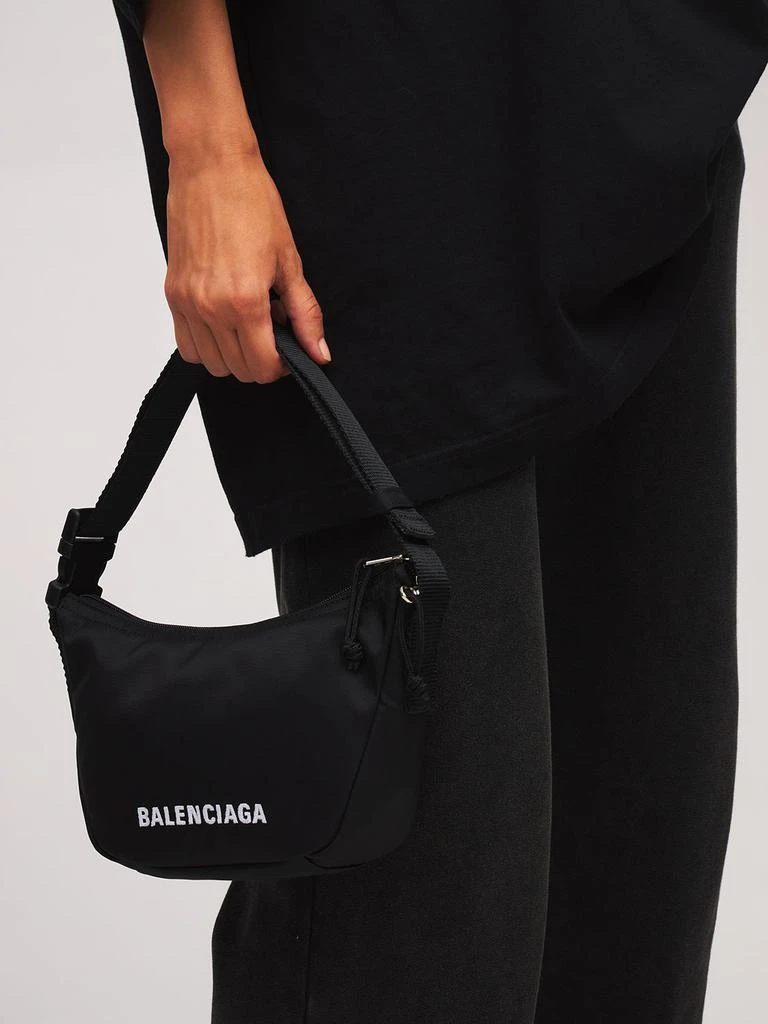 商品Balenciaga|Wheel Sling Nylon Shoulder Bag,价格¥5346,第2张图片详细描述