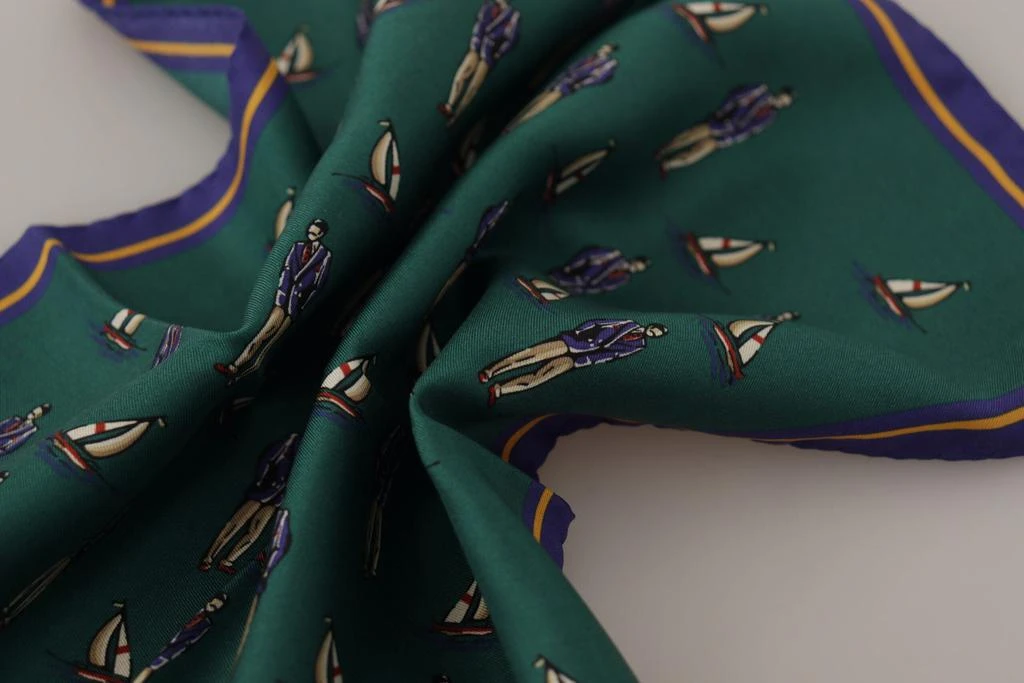 商品Dolce & Gabbana|Dolce & Gabbana Green Printed DG Logo s Square Handkerchief Scarf,价格¥979,第2张图片详细描述