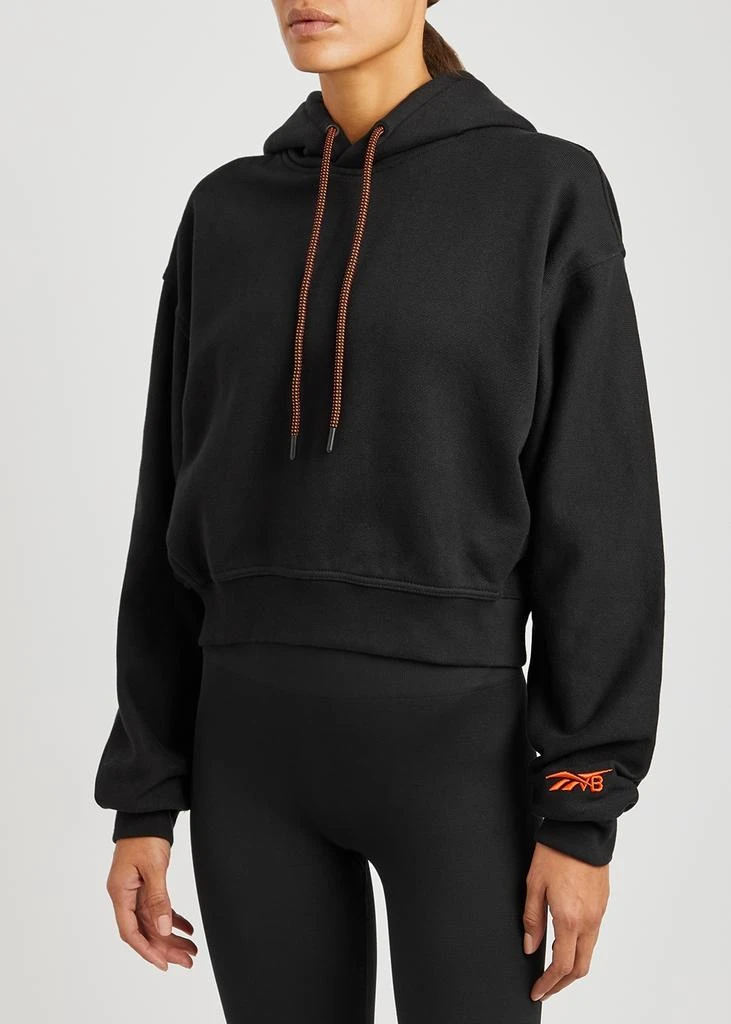 商品Reebok|Logo hooded cropped cotton sweatshirt,价格¥462,第2张图片详细描述