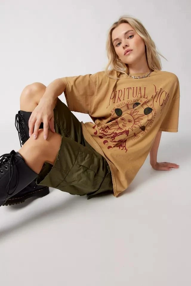 商品Urban Outfitters|Spiritual High T-Shirt Dress,价格¥222,第3张图片详细描述