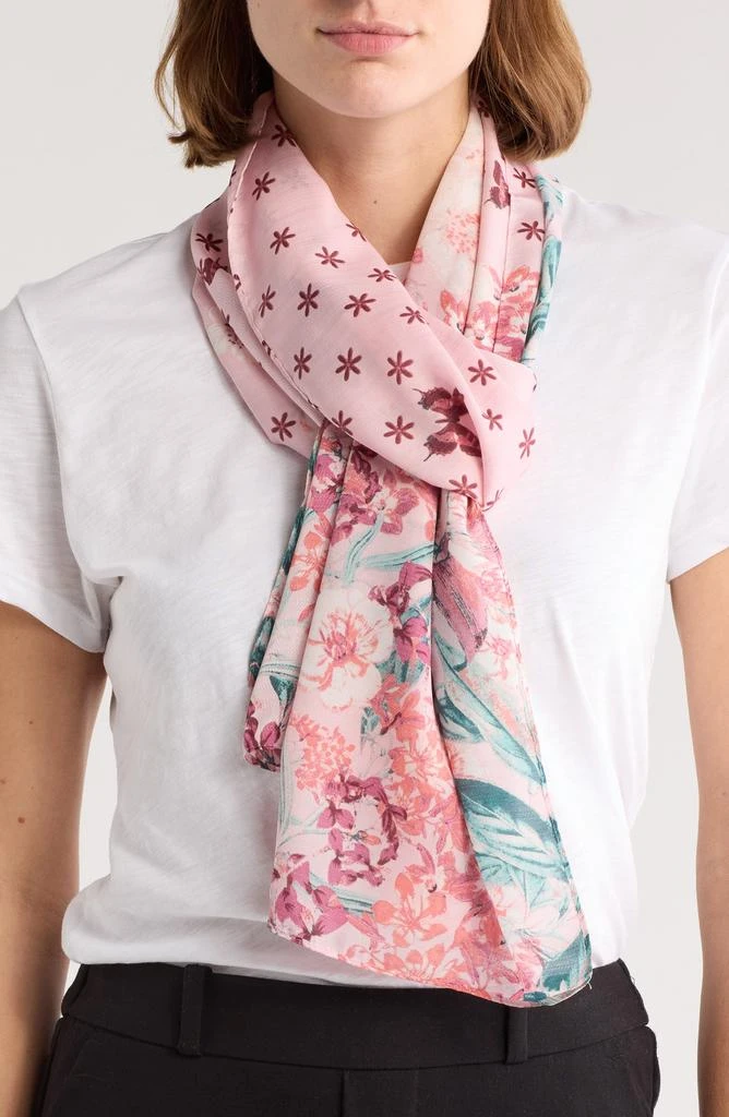 商品Vince Camuto|Dreamscape Floral Oblong Scarf,价格¥141,第1张图片