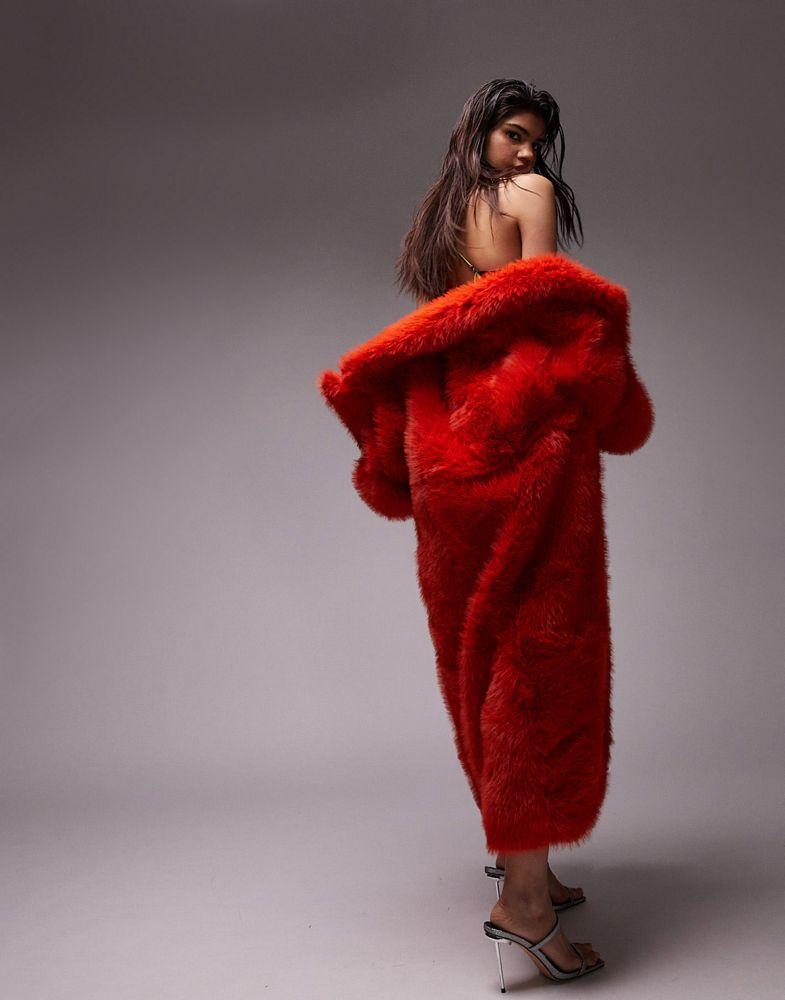 Topshop oversized longline panelled faux fur coat in red商品第3张图片规格展示