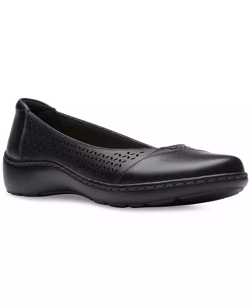 商品Clarks|Women's Cora Iris Slip-On Flats,价格¥678,第1张图片