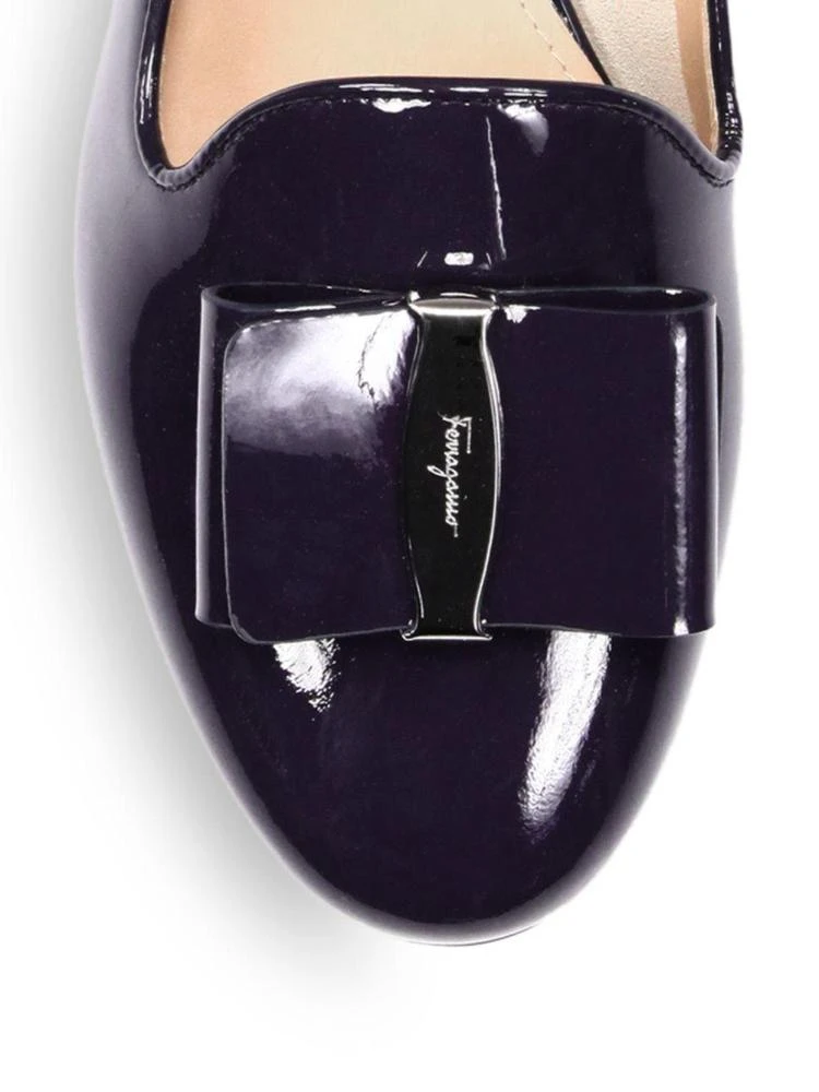 商品Salvatore Ferragamo|Elisabel Patent Leather Loafers,价格¥1732,第3张图片详细描述