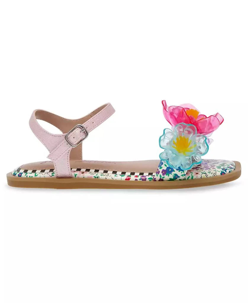 商品Betsey Johnson|Little and Big Girls Dacie Flat Sandals with Flower Embellishments,价格¥494,第2张图片详细描述