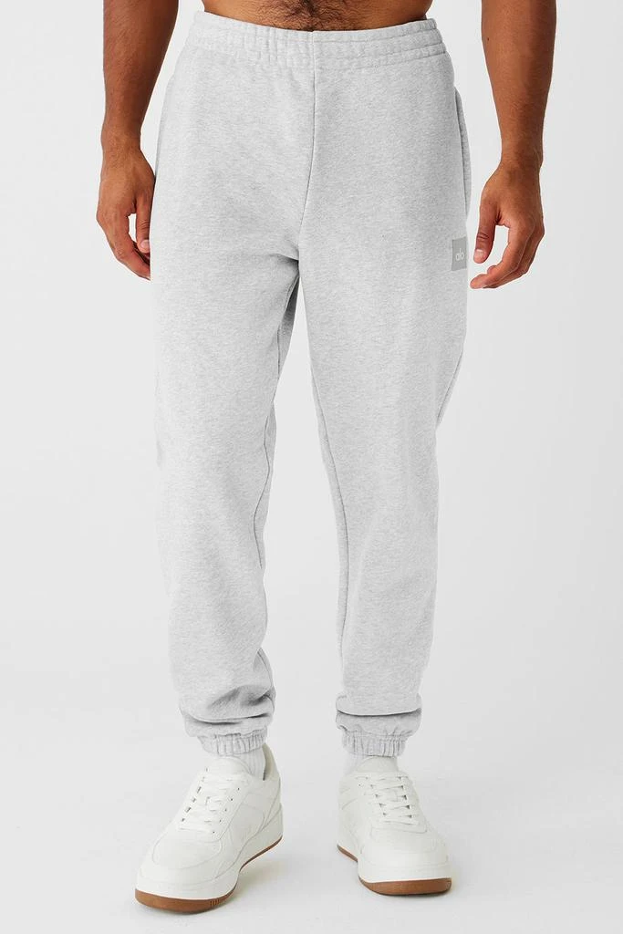 商品Alo|Cuffed Renown Heavy Weight Sweatpant - Athletic Heather Grey,价格¥954,第1张图片