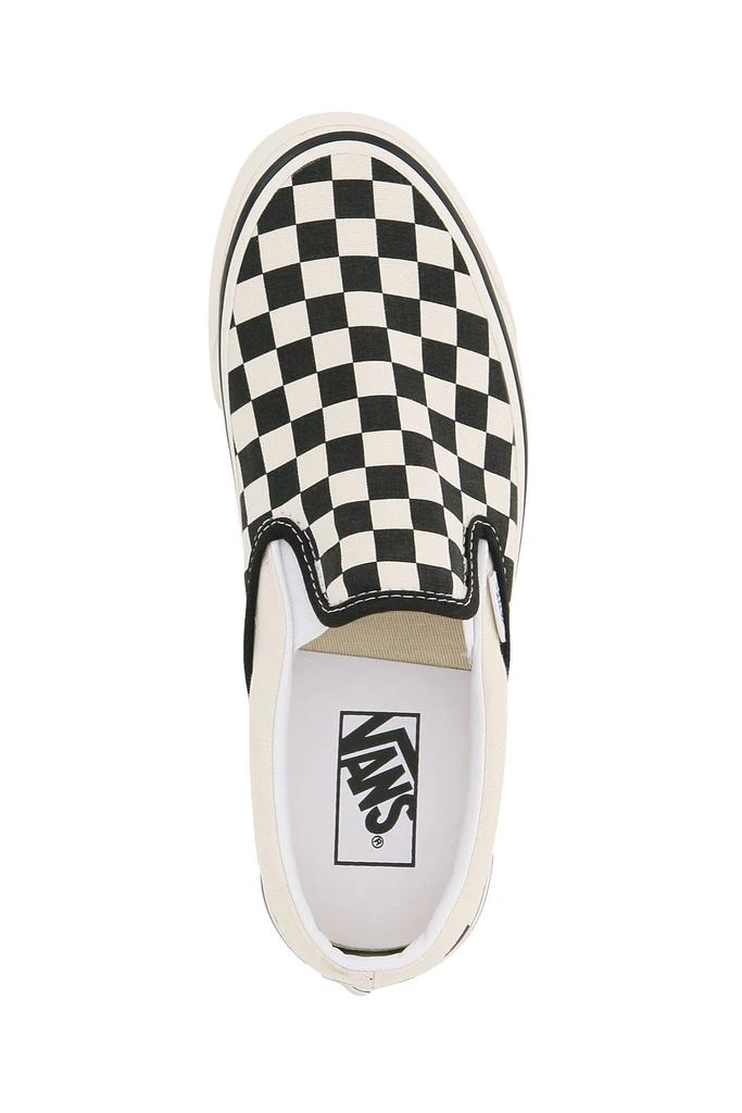 商品Vans|CLASSIC SLIP-ON CHECKERBOARD SNEAKERS,价格¥379,第3张图片详细描述