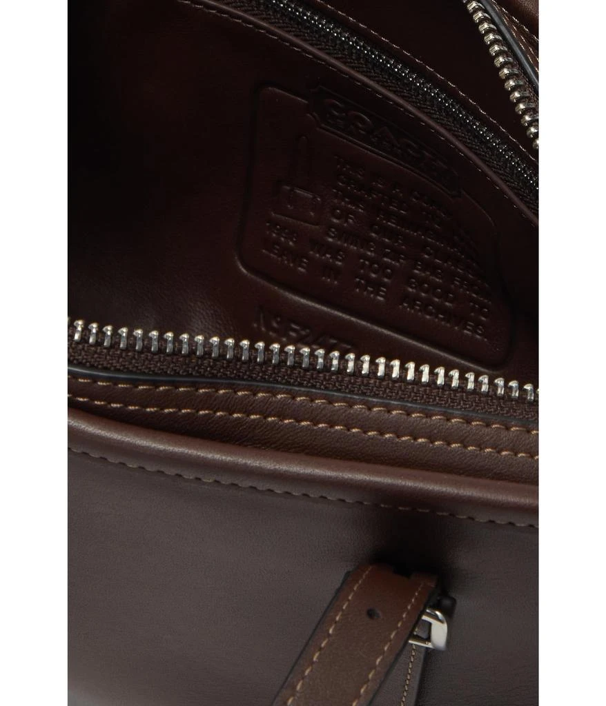 商品Coach|The Coach Originals Glovetanned Leather Swing Zip,价格¥3209,第3张图片详细描述