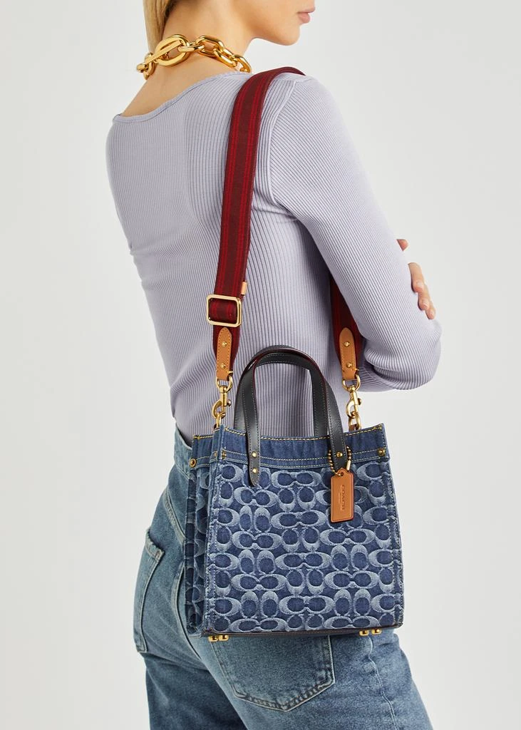 商品Coach|Field blue logo-jacquard denim tote,价格¥3276,第5张图片详细描述