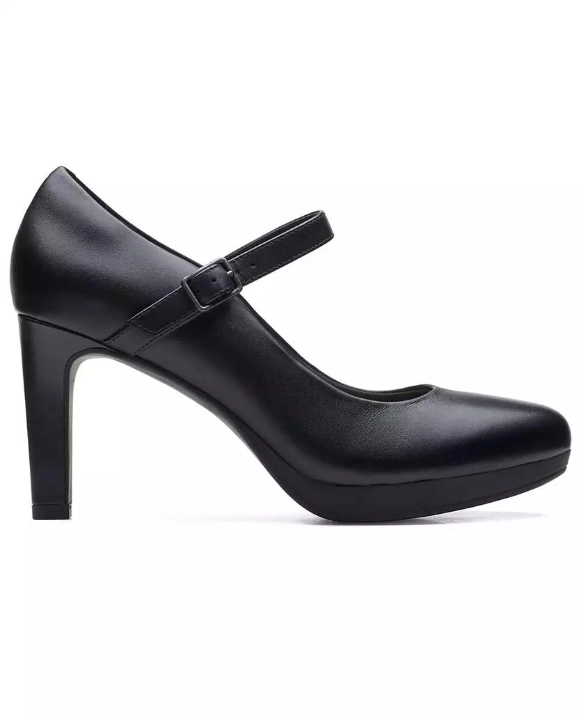 商品Clarks|Women's Ambyr Shine Dress Shoes,价格¥745,第2张图片详细描述