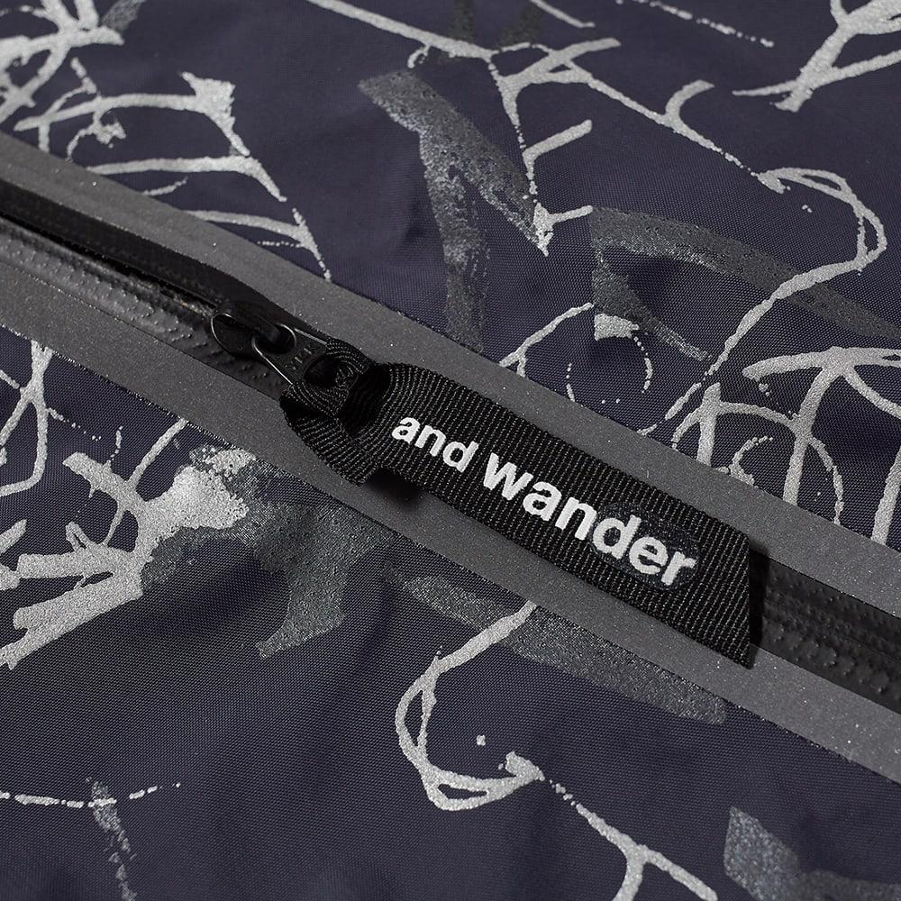 商品And Wander|and wander Reflective Printed Rain Jacket,价格¥4137,第6张图片详细描述