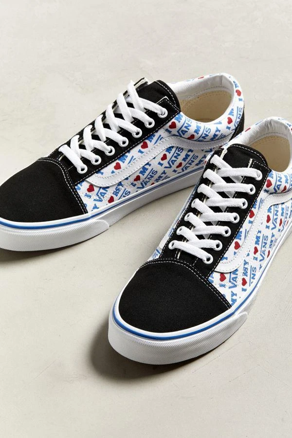 商品Vans|Vans I Heart Vans Old Skool 休闲鞋,价格¥454,第2张图片详细描述