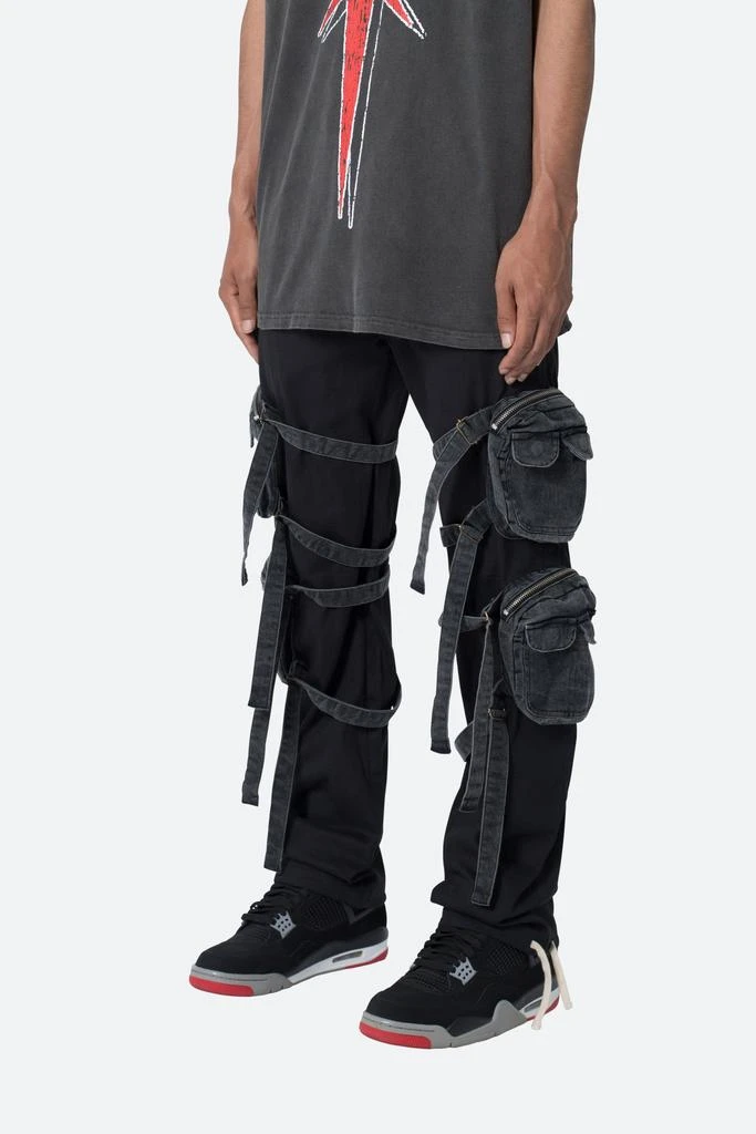 商品MNML|Twill Strapped Cargo Pants - Black,价格¥486,第2张图片详细描述