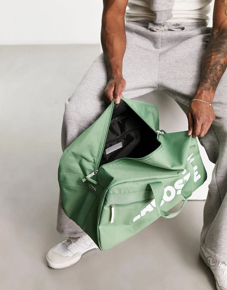 商品Lacoste|Lacoste club logo holdall in green,价格¥881,第4张图片详细描述