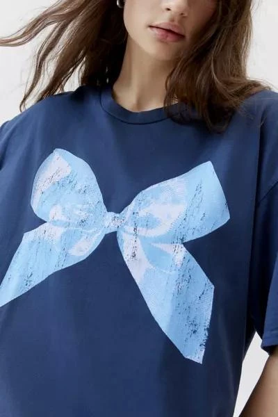 商品Urban Outfitters|Distressed Bow T-Shirt Dress,价格¥299,第2张图片详细描述