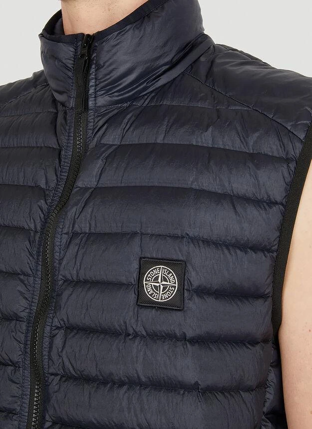 商品Stone Island|Compass Patch Down Sleeveless Jacket in Blue,价格¥4398,第5张图片详细描述