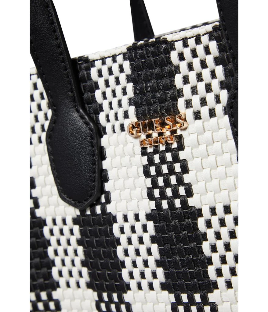 商品GUESS|Silvana Double Compartment Mini Tote,价格¥547,第4张图片详细描述