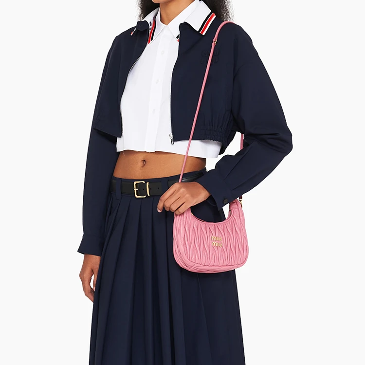 商品[国内直发] Miu Miu|缪缪 Wander系列 提花凸纹 软羊革 Hobo包腋下包单肩包 常规 女款 海棠粉,价格¥17912,第8张图片详细描述