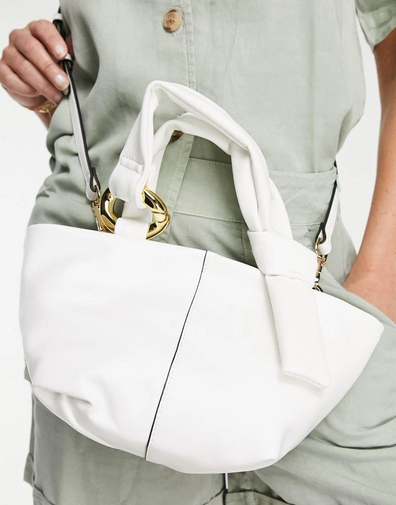 商品Topshop|Topshop buckle strap detail mini tote in white,价格¥139,第2张图片详细描述