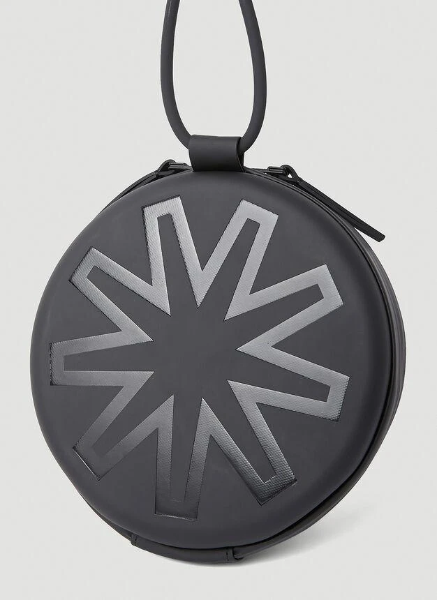 商品RAINS|Sling Pouch Crossbody Bag in Black,价格¥430,第5张图片详细描述