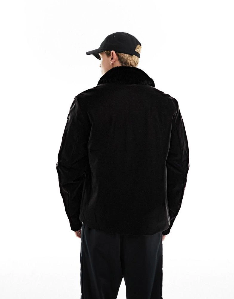 商品ASOS|ASOS DESIGN high shine faux leather jacket with faux fur collar in black,价格¥380,第3张图片详细描述