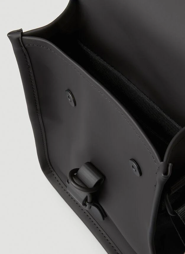 Flight Crossbody Bag in Black 商品