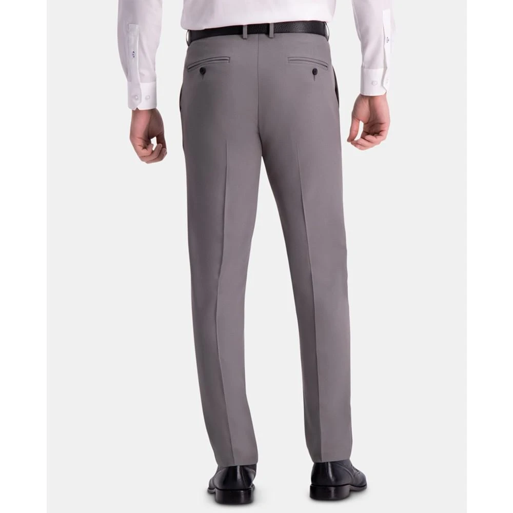 商品Haggar|Men's The Active Series Straight-Fit  Performance Stretch Solid Dress Pants,价格¥606,第3张图片详细描述