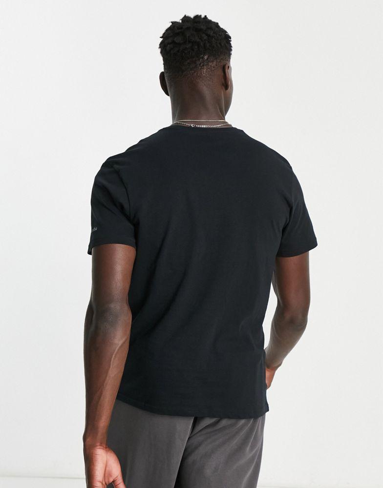 商品Columbia|Columbia CSC Basic cotton chest logo t-shirt in black,价格¥157,第6张图片详细描述